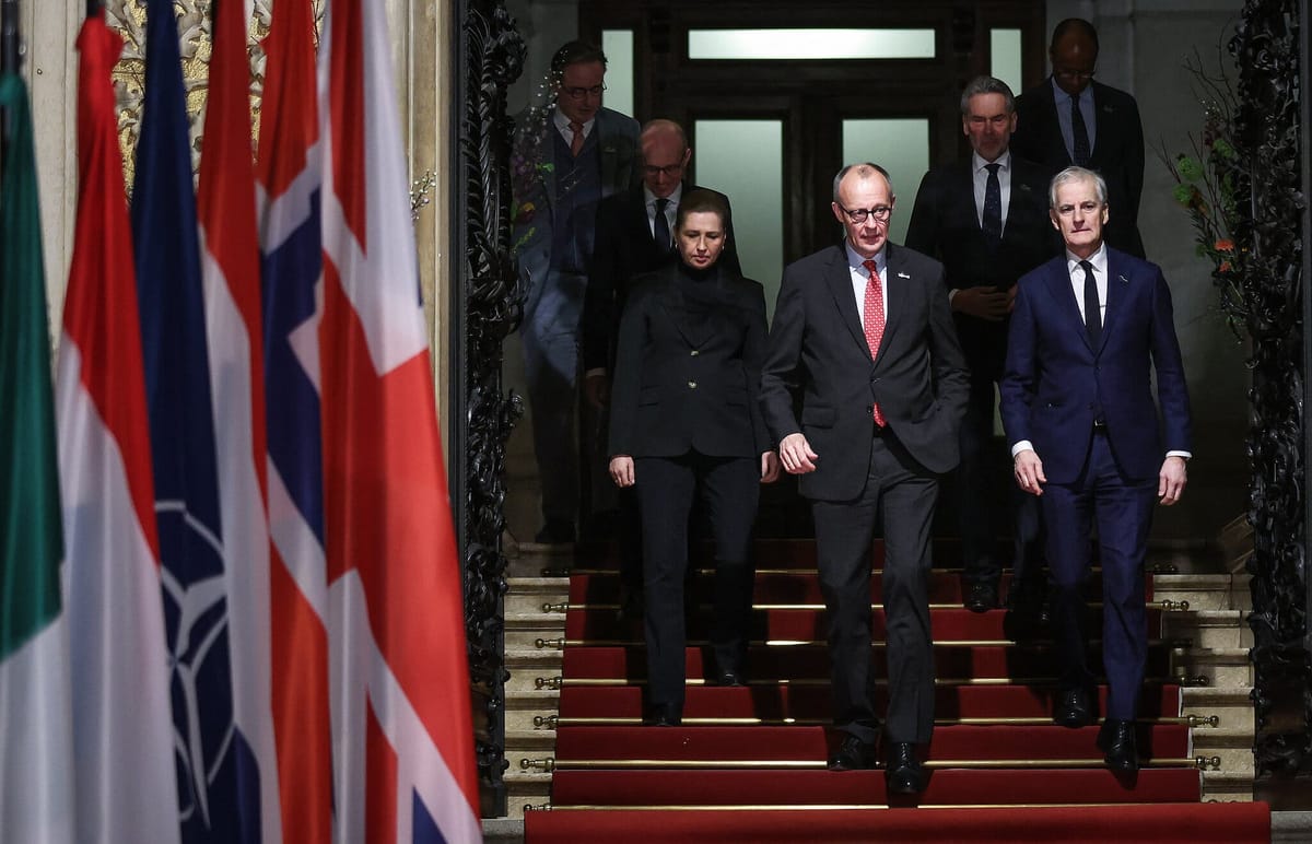 在奶油鸡排的香气中，欧洲领导人正试图减少对特朗普的依赖