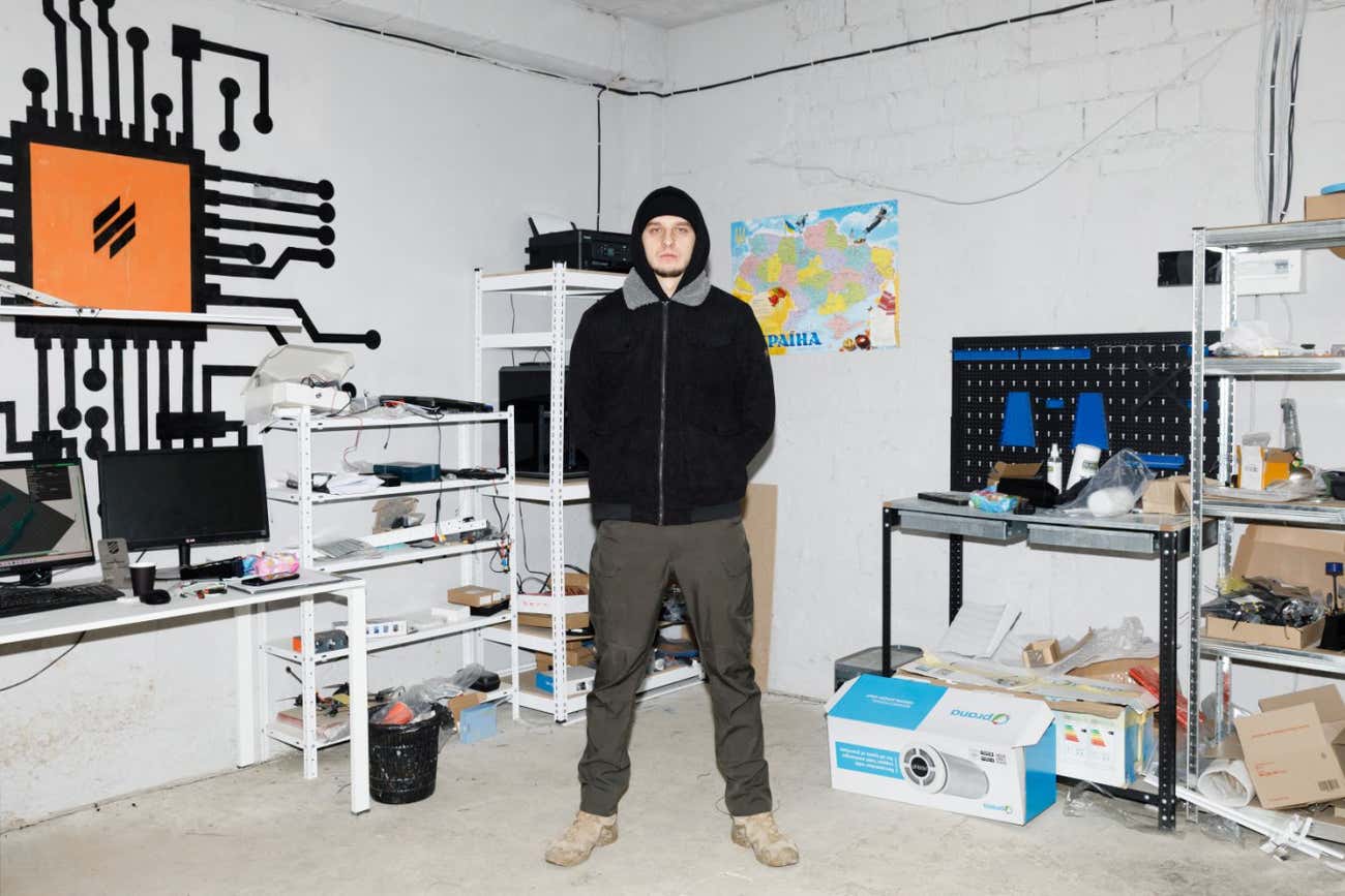 乌克兰：从战火中崛起的无人机工厂与未来战争的重塑者