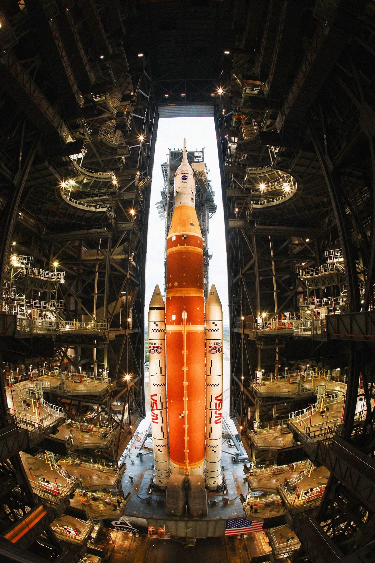 美国航天局祭出重拳：全面改革以提速“阿耳忒弥斯”登月计划