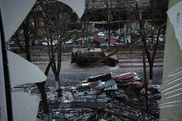 乌克兰难以防守整条防线：俄军正从缺口渗透