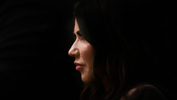 特朗普羞辱下属的新手段