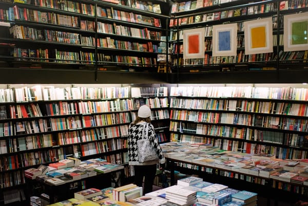 法国言情小说折射出的人工智能与翻译行业变局