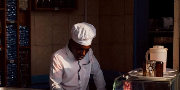 唯一能做的就是离开：被推向崩溃边缘的古巴