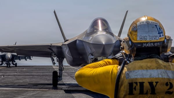 美以对伊朗空战规模全景图解