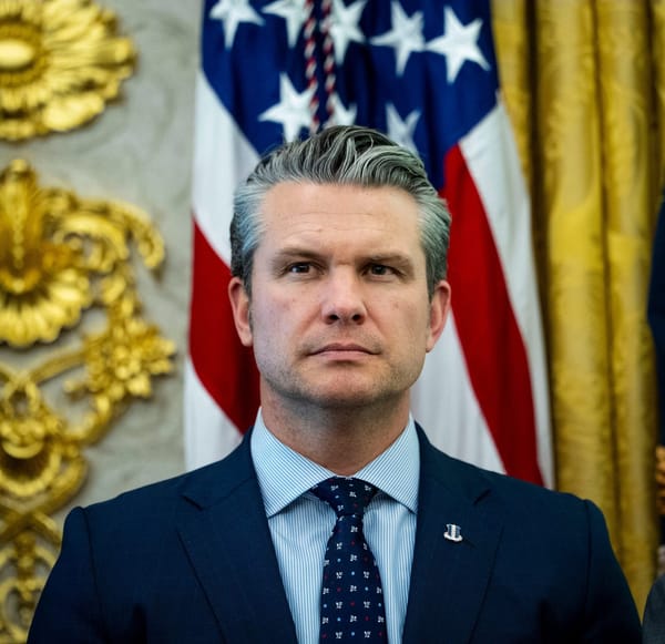 赫格塞斯从晋升名单中剔除两名黑人及两名女性军官