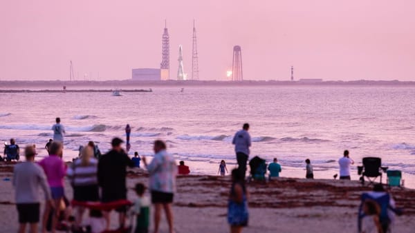 这让杰夫极其恼火：蓝色起源与SpaceX的较量